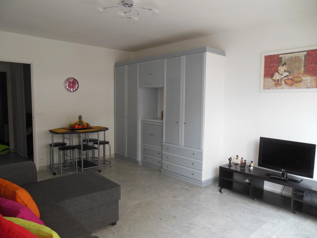 Appartement Silver La Regence Juan-les-Pins Room photo